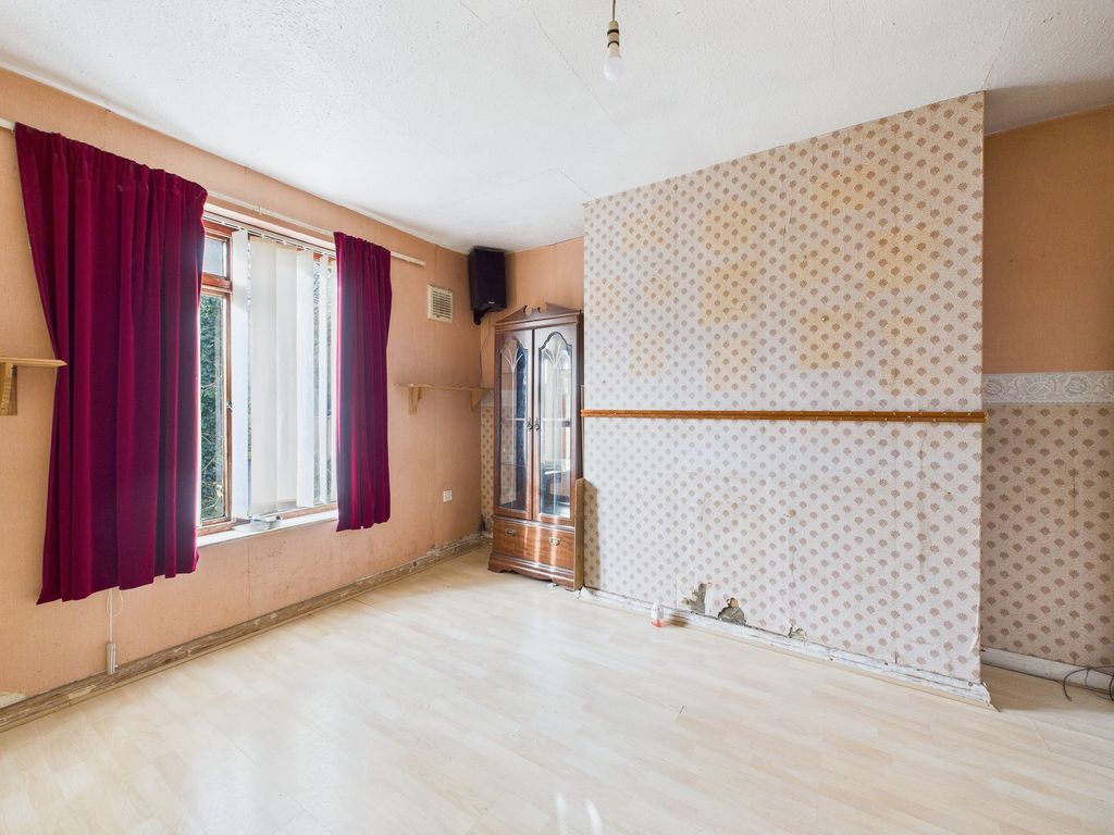 Property photo 2 of 9 Lounge