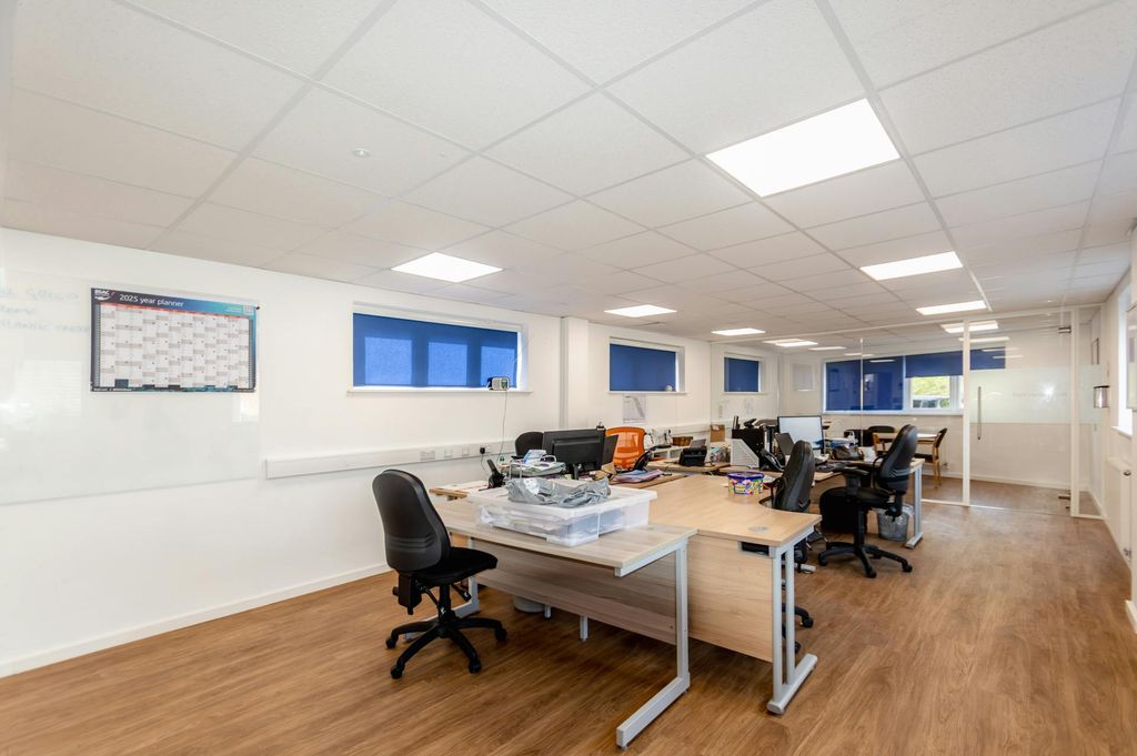 Property photo 2 of 6 8.Jpg