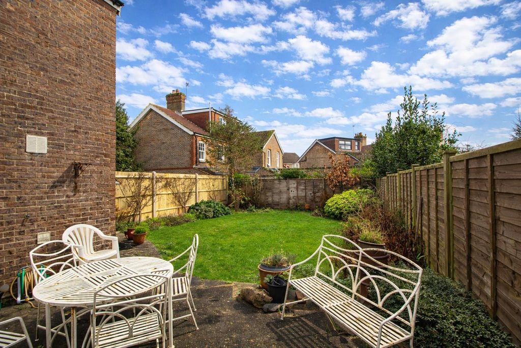 Property photo 3 of 16