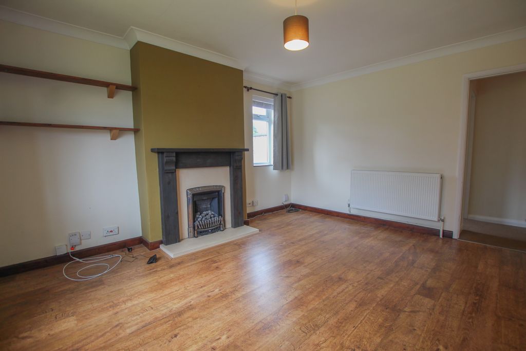 Property photo 3 of 11 Living Room 