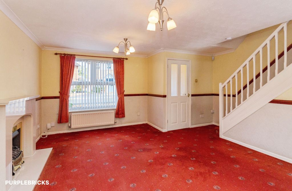 Property photo 2 of 20