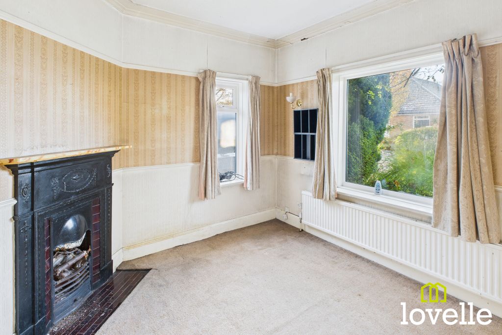 Property photo 1 of 33