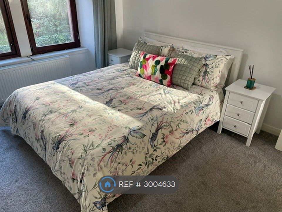 Property photo 3 of 13 Bedroom