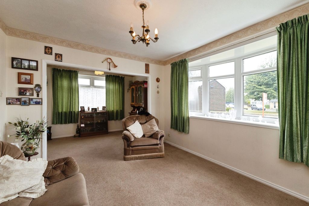 Property photo 2 of 20 Pbox-Img.Jpg