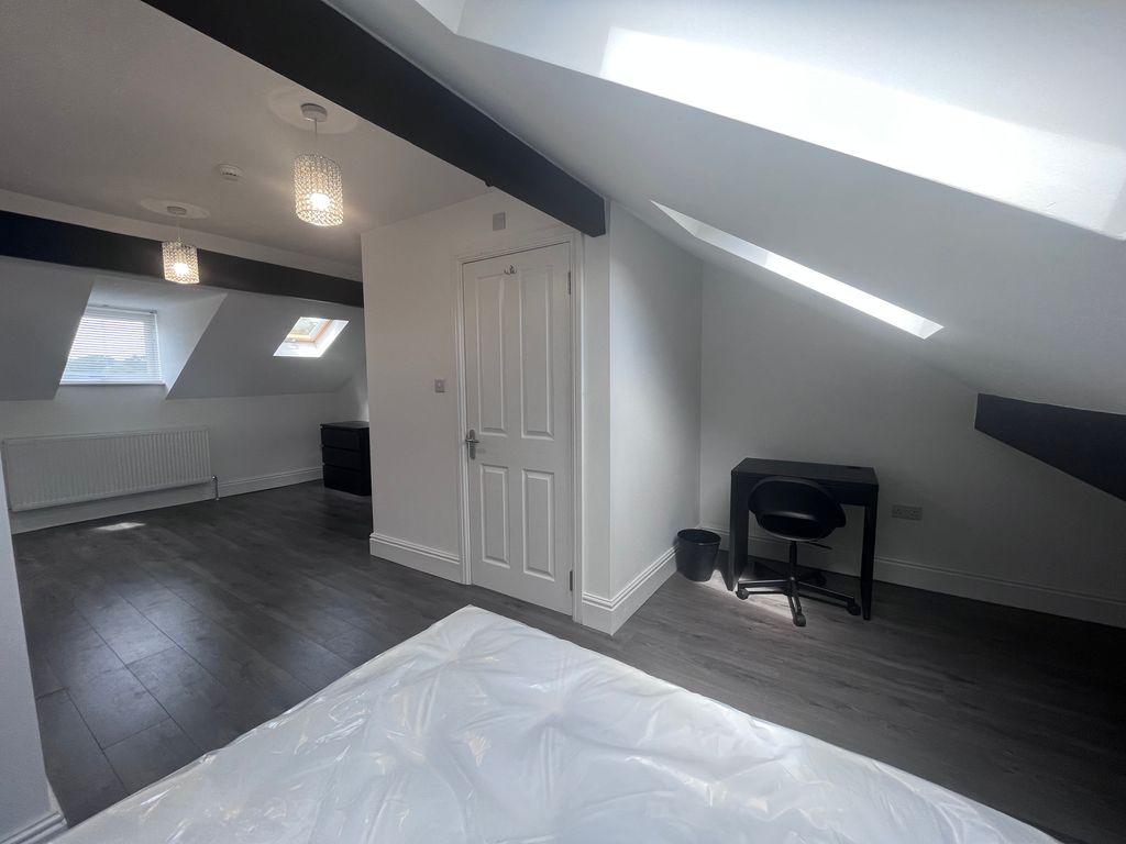 Property photo 2 of 11 Image