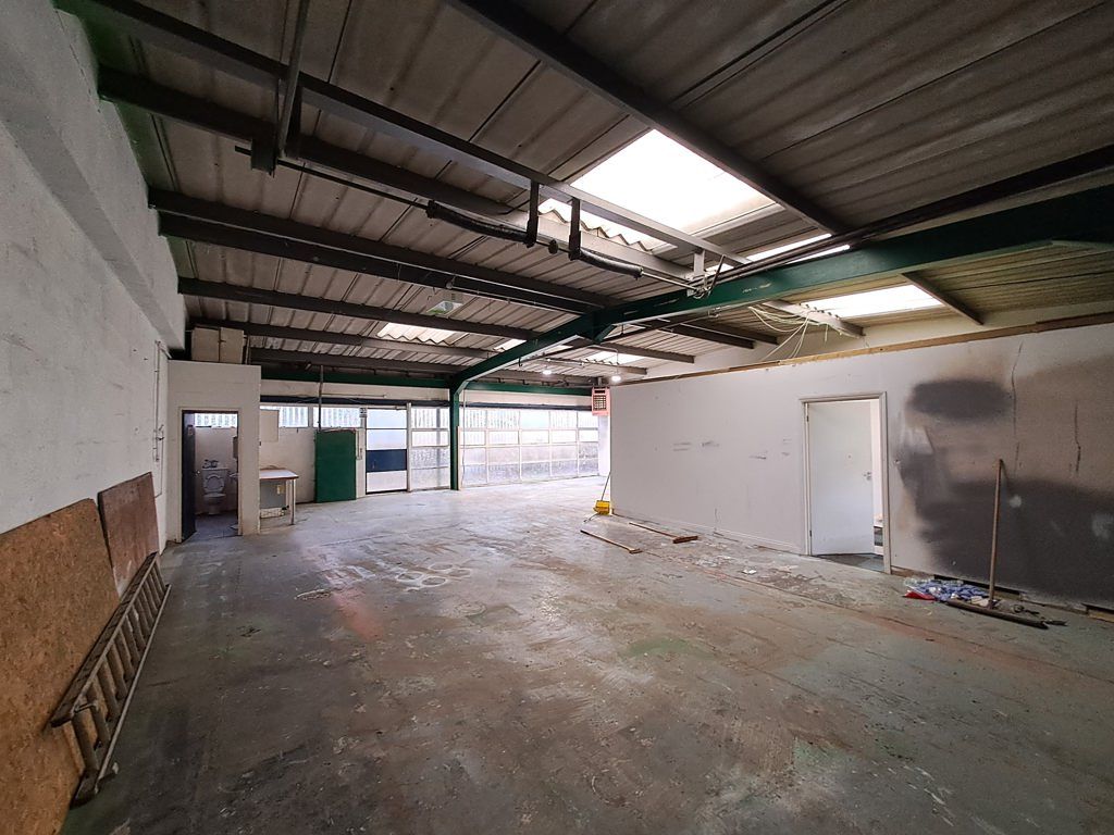 Property photo 3 of 5 Photo 4