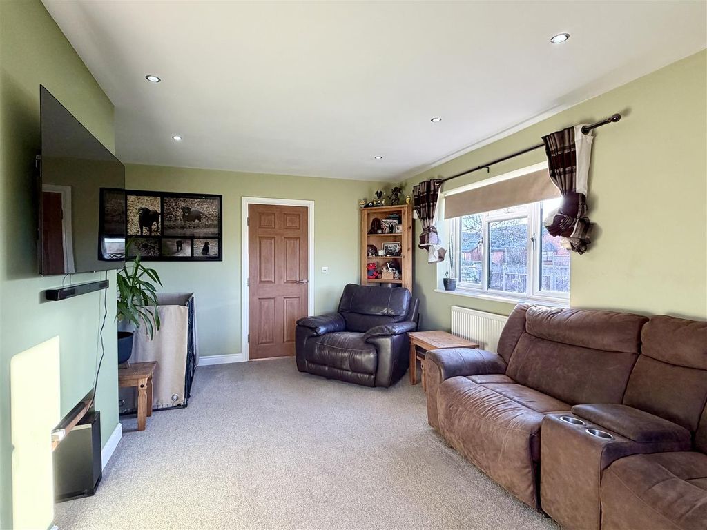 Property photo 3 of 29