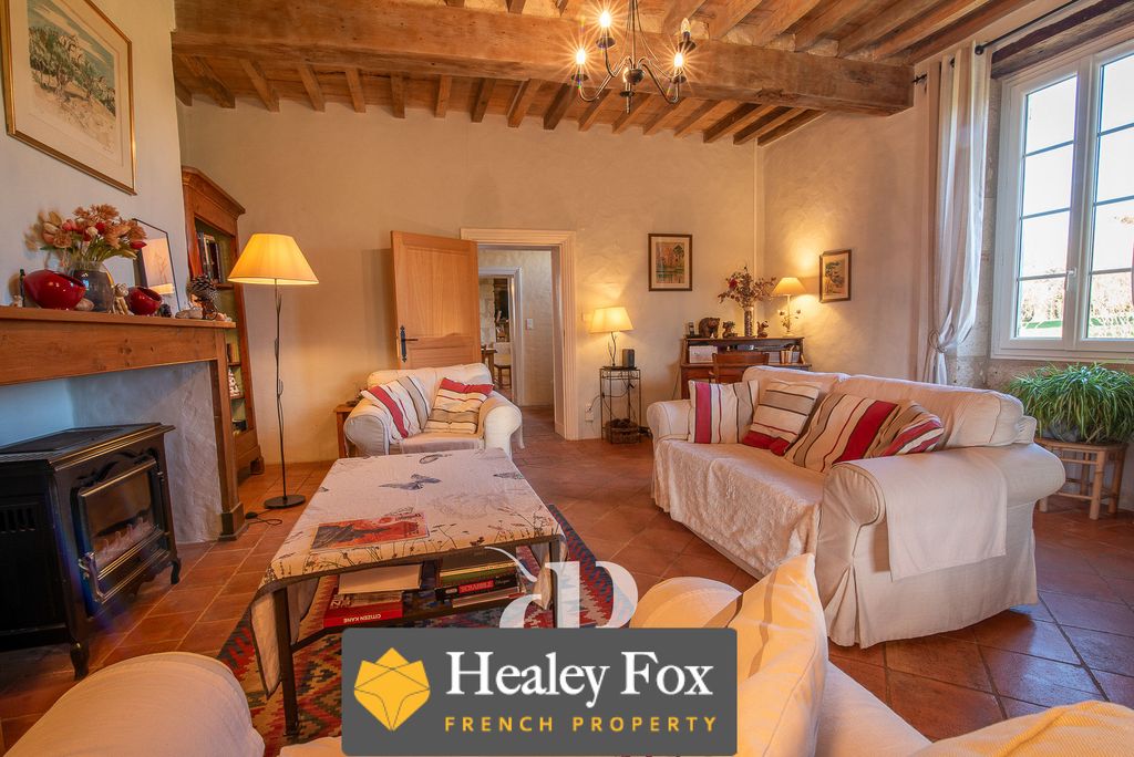 Property photo 3 of 35