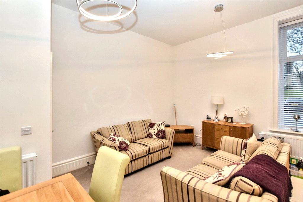 Property photo 3 of 10 Picture No. 04