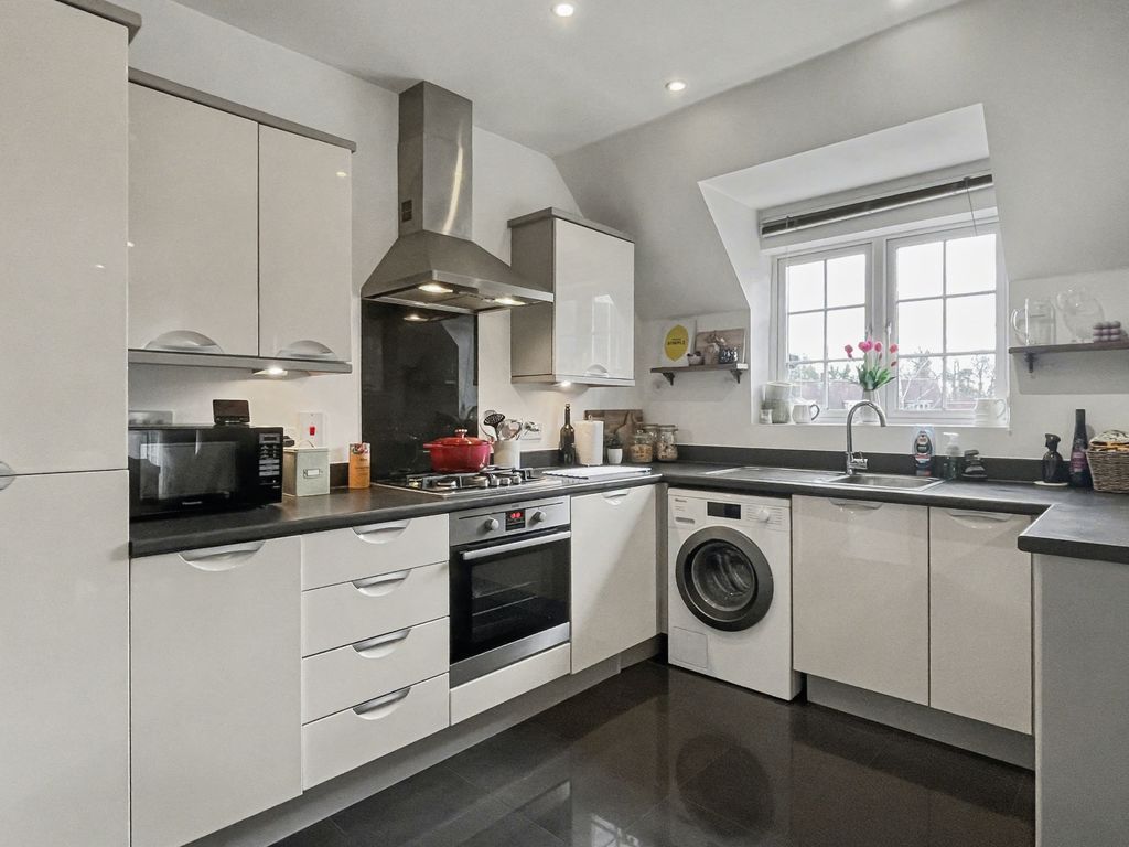 Property photo 3 of 16 Photo 10