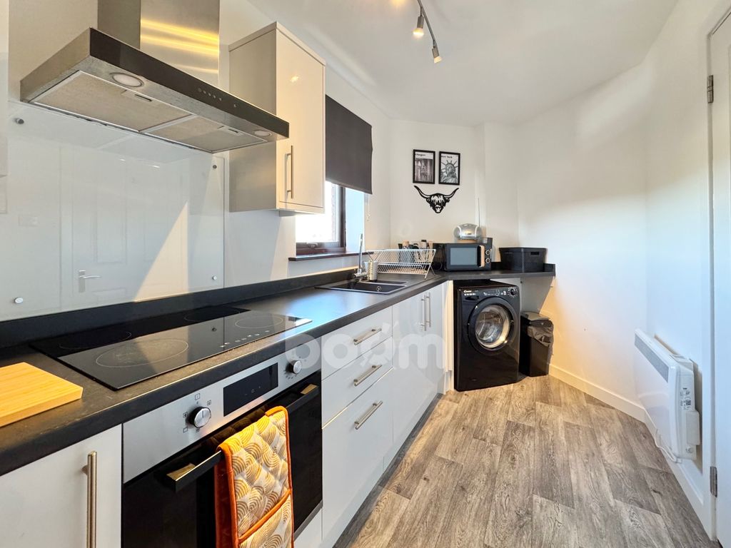 Property photo 3 of 18 Medine Court, Beith Kitchen