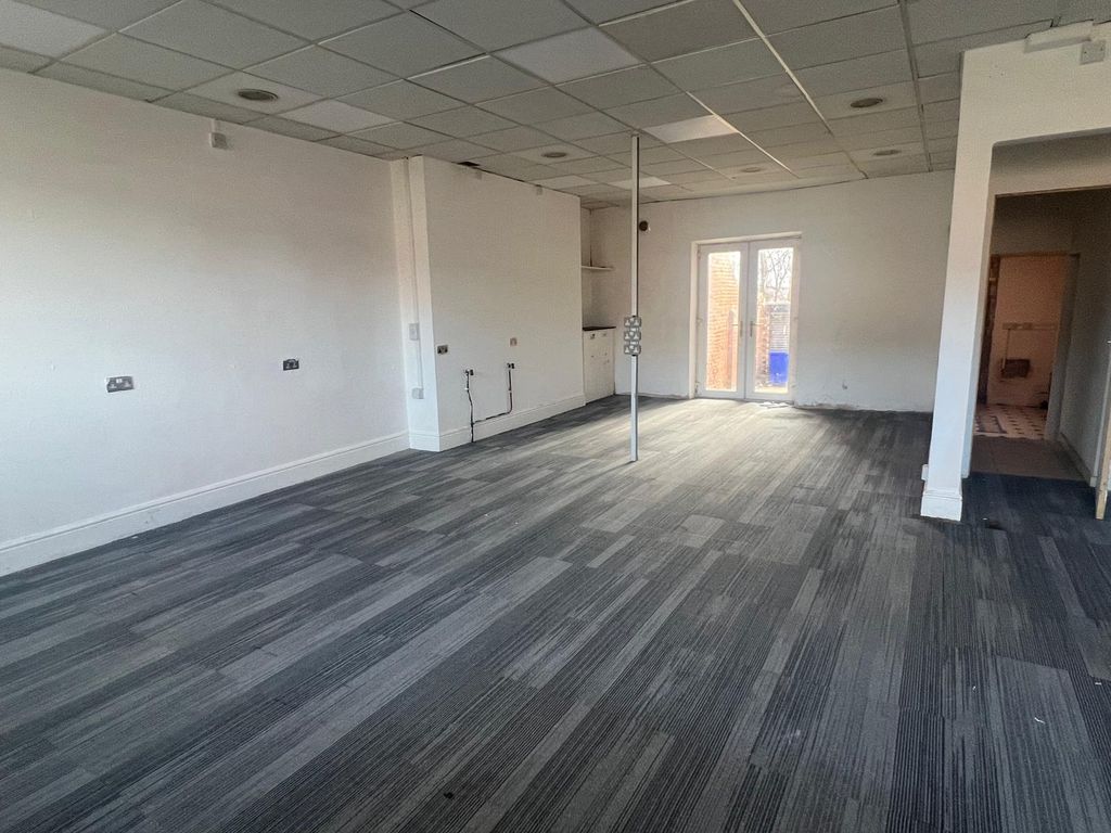 Property photo 3 of 3