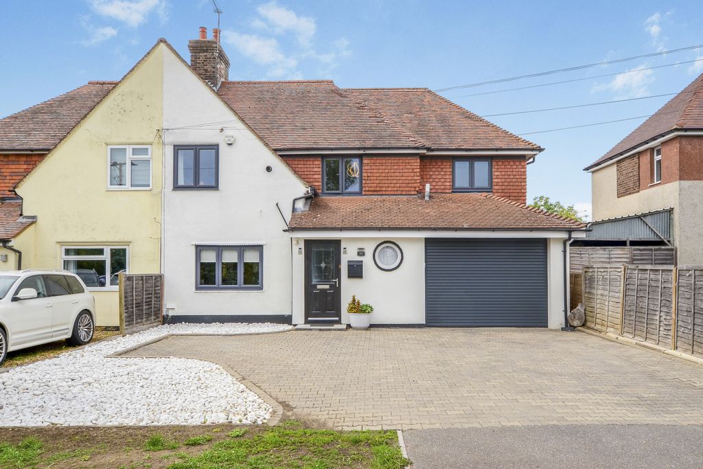 Property photo 1 of 40 Dsc_9089