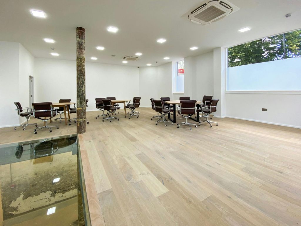 Property photo 2 of 13 69 Lisson Street (Ground Floor) - 1.Jpg