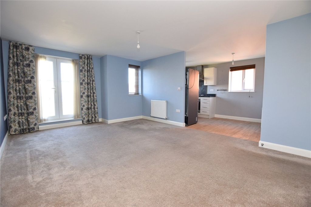 Property photo 2 of 12 Picture No. 01
