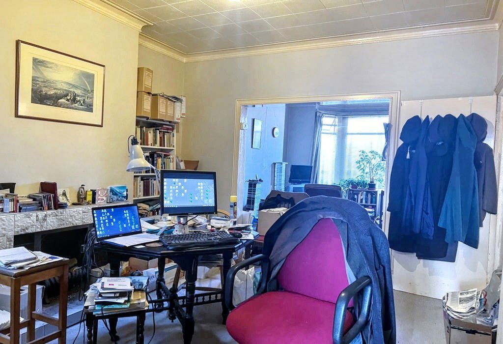 Property photo 3 of 17