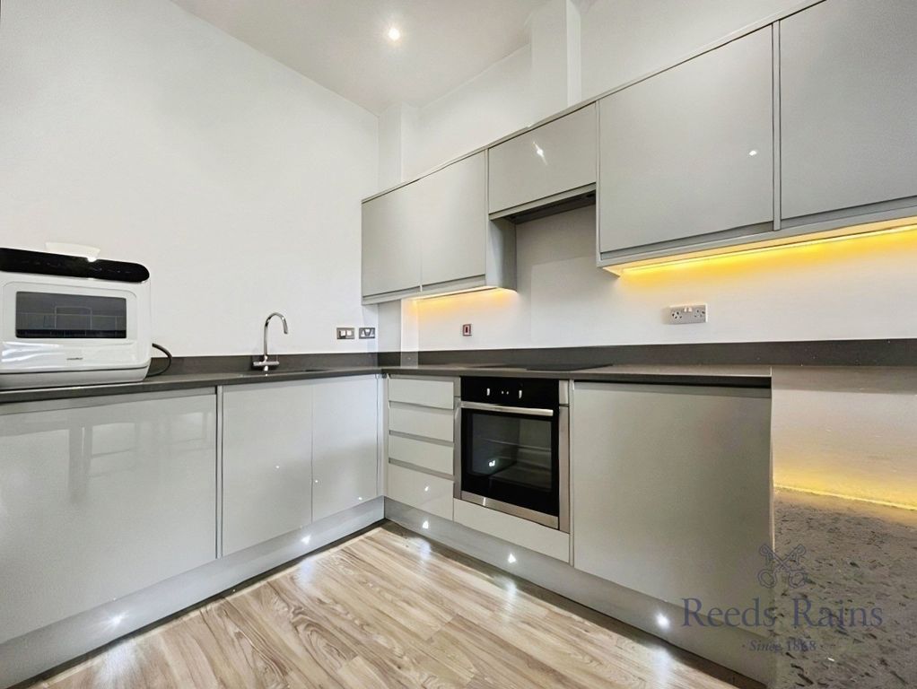 Property photo 2 of 12 Pbox-Img.Jpg