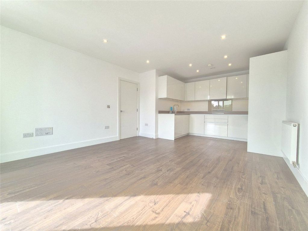 Property photo 2 of 21 Picture No. 35
