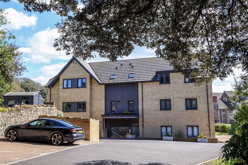 Property photo 1 of 14 Front Sea Breeze