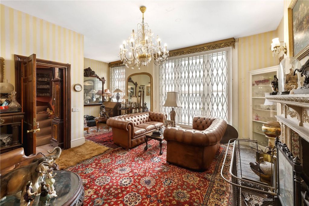 Property photo 2 of 5 Reception