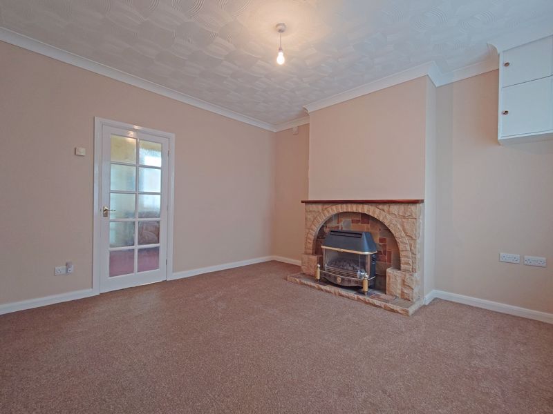Property photo 2 of 12 Photo 6