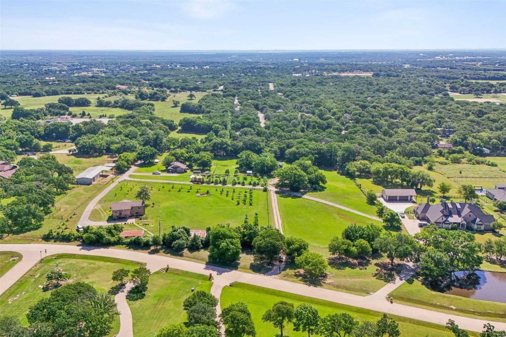 Property photo 2 of 14 <Alttext/>