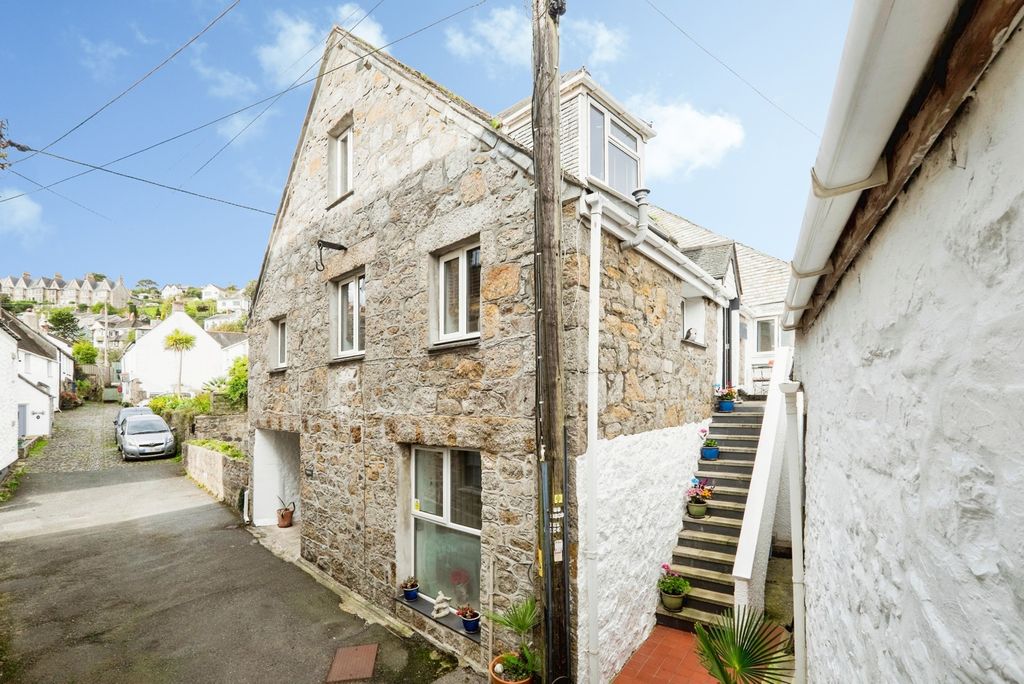Property photo 2 of 36 Troika