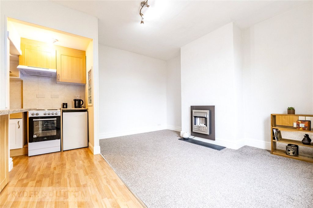 Property photo 2 of 15 Open Plan