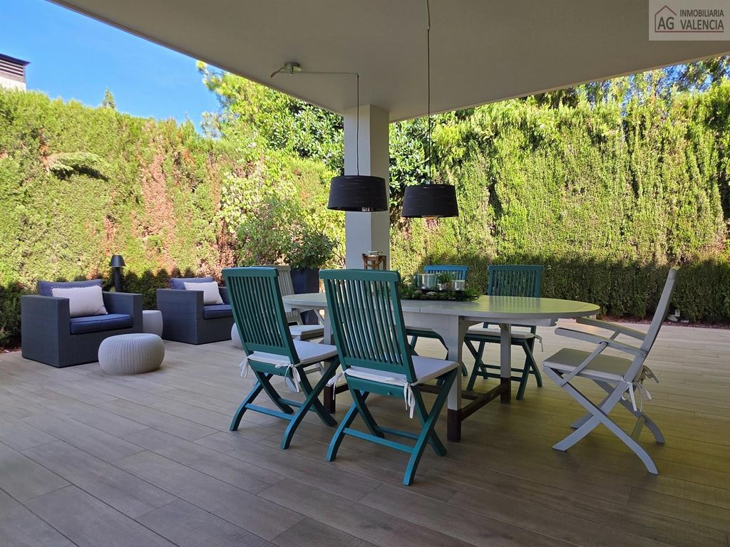 Property photo 3 of 31