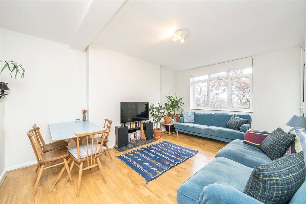 Property photo 2 of 14 Living Room