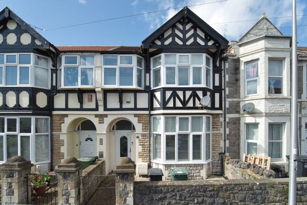 Property photo 1 of 21
