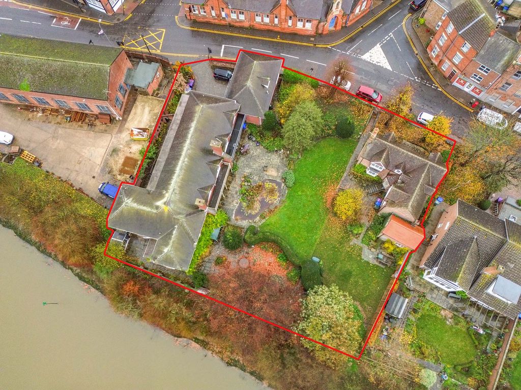 Property photo 1 of 4