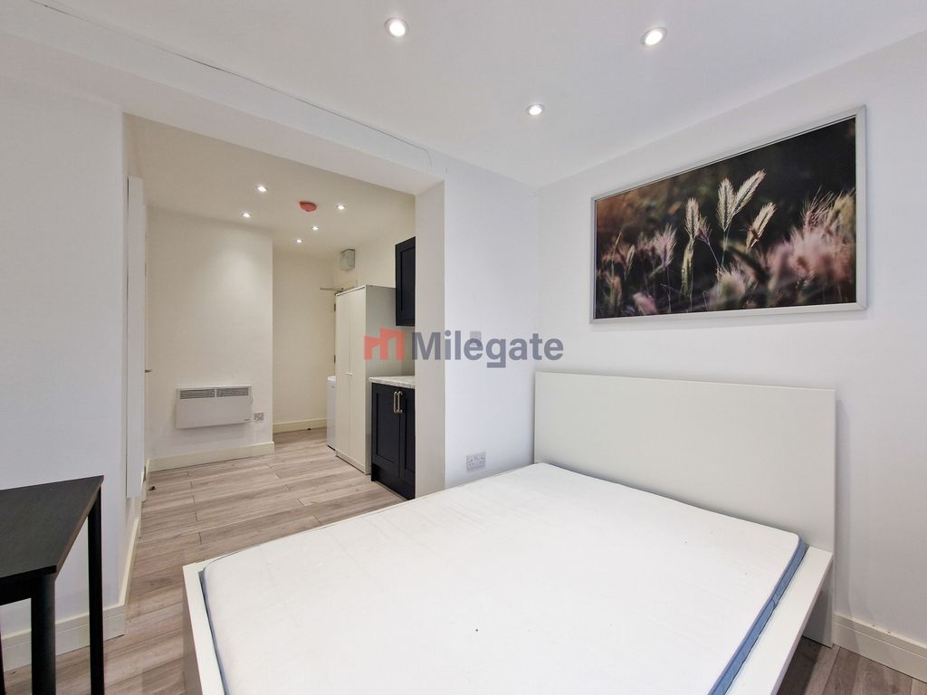 Property photo 2 of 7 Photo 2