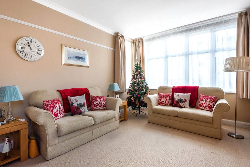 Property photo 2 of 15 Picture No. 06