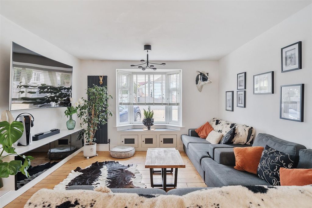 Property photo 3 of 15