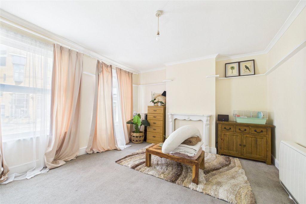 Property photo 2 of 6 Picture No. 02