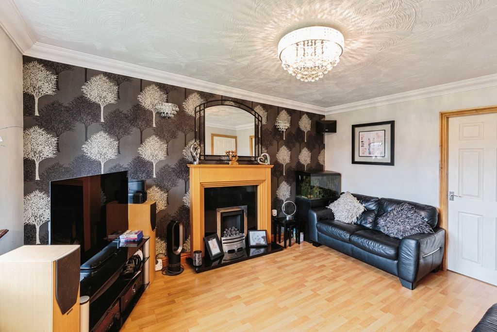 Property photo 2 of 17 Pbox-Img.Jpg