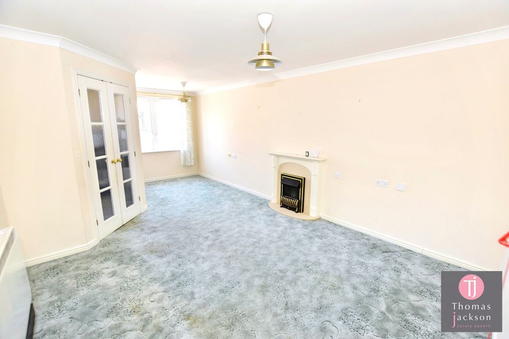 Property photo 2 of 11