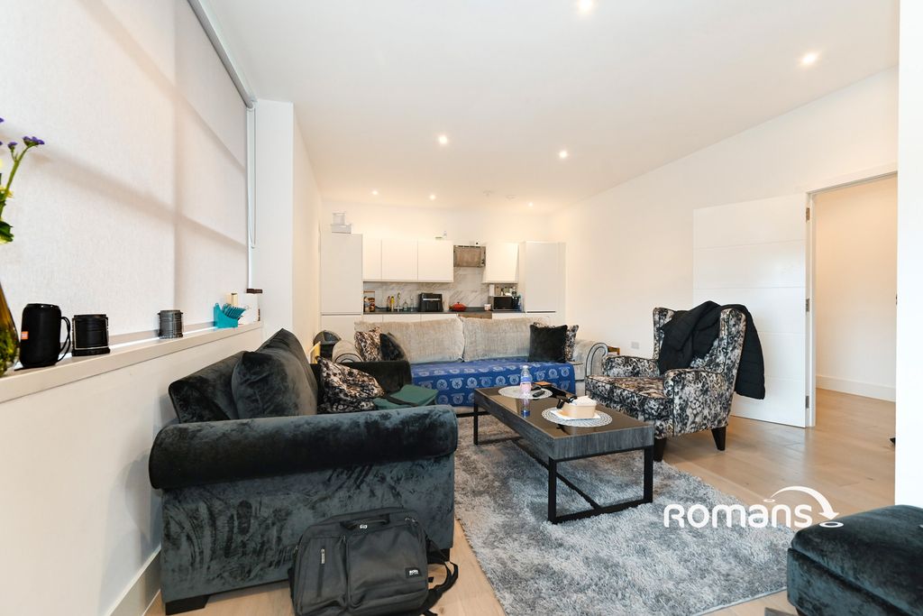 Property photo 2 of 11 Photo