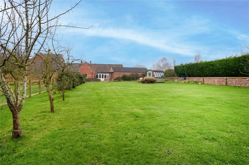 Property photo 3 of 67 Picture No. 72