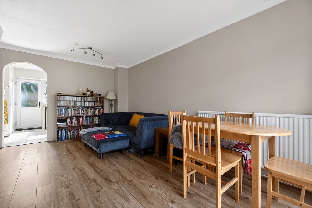 Property photo 3 of 20