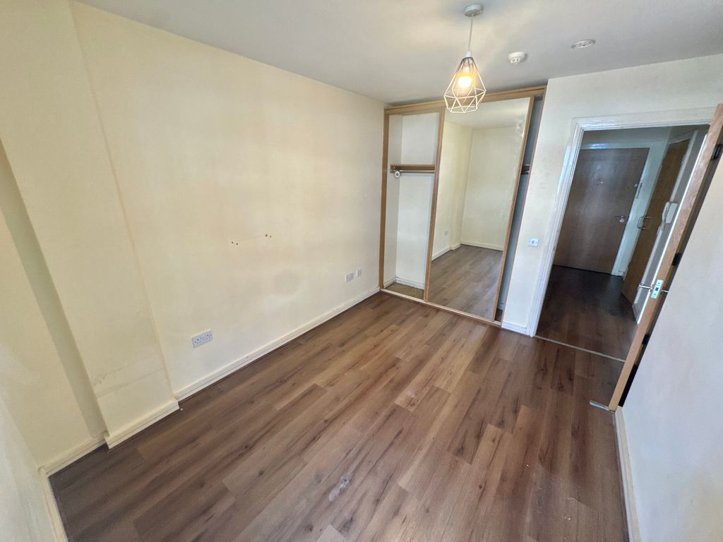 Property photo 3 of 4