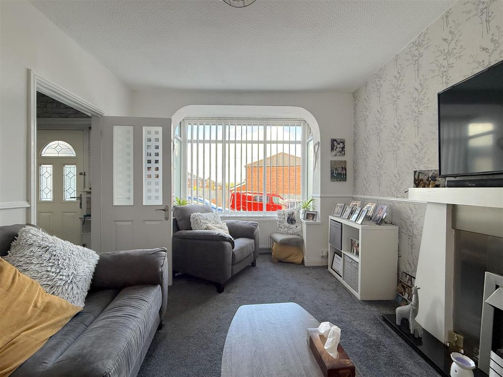 Property photo 2 of 24