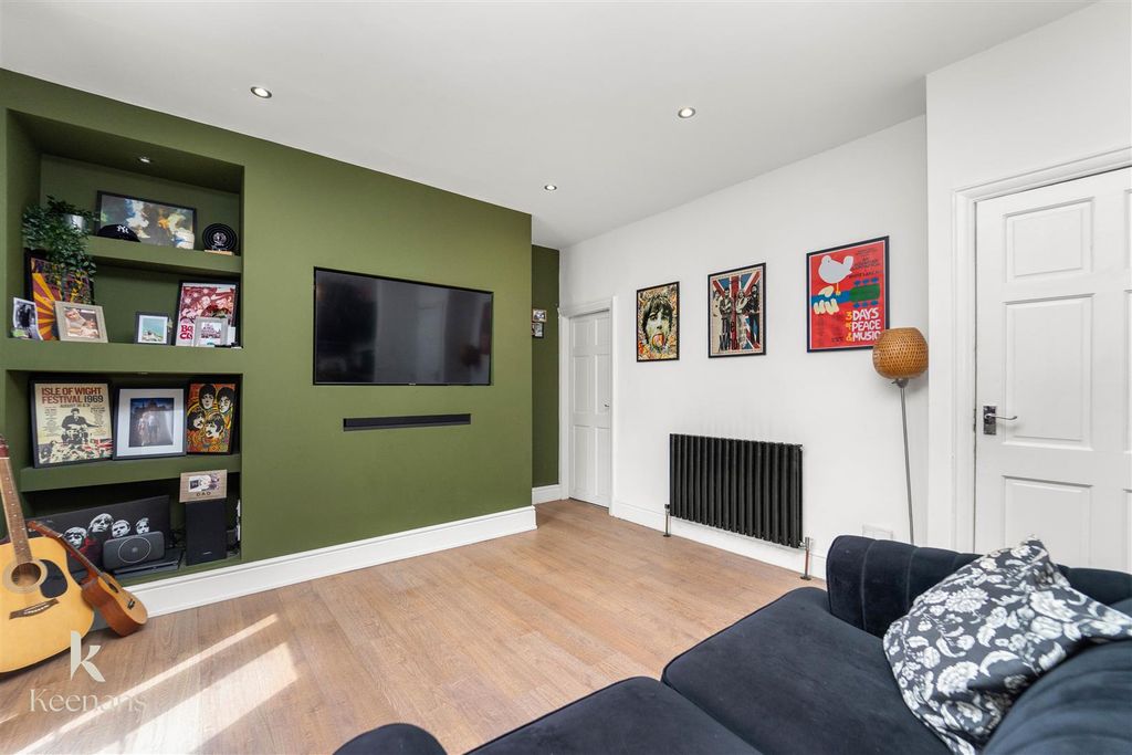 Property photo 3 of 34 3.Jpg