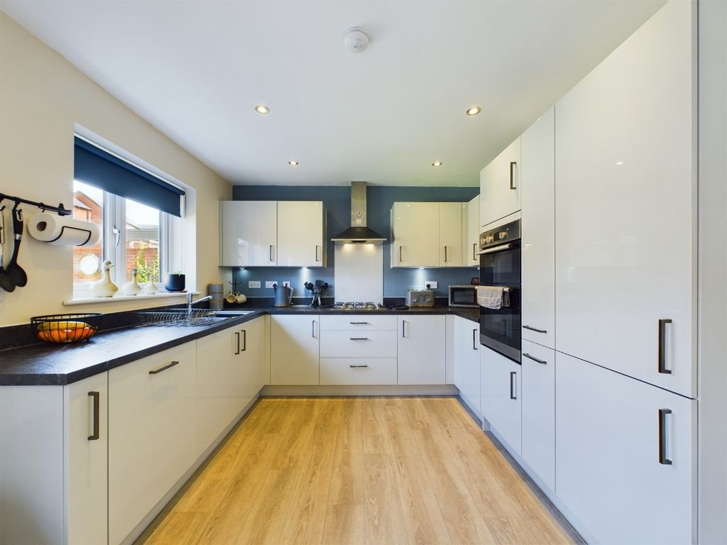Property photo 2 of 32 3422264