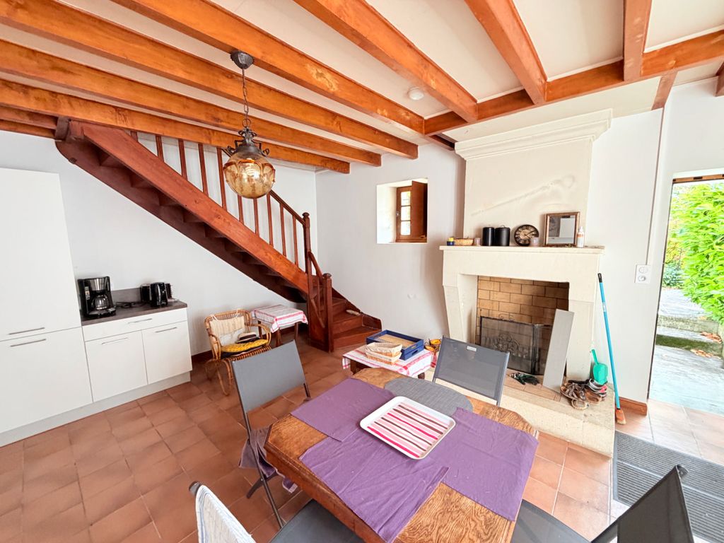 Property photo 3 of 11