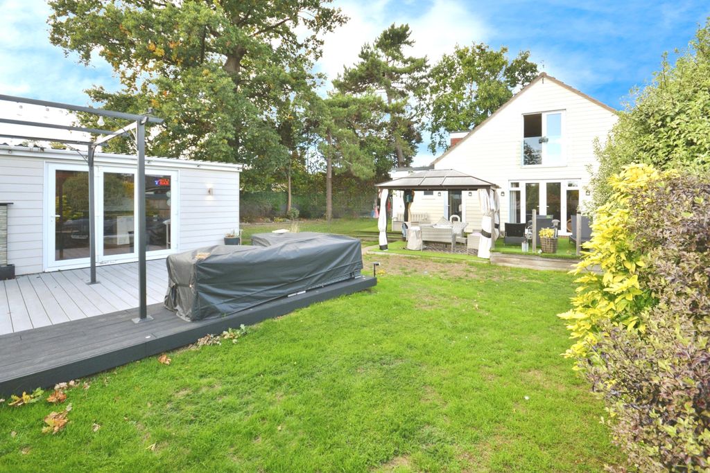 Property photo 2 of 29 Photo #2