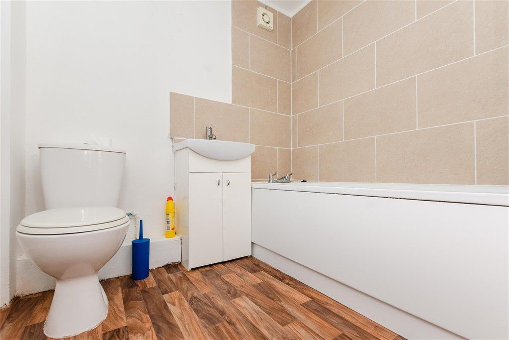 Property photo 3 of 12 Bathroom