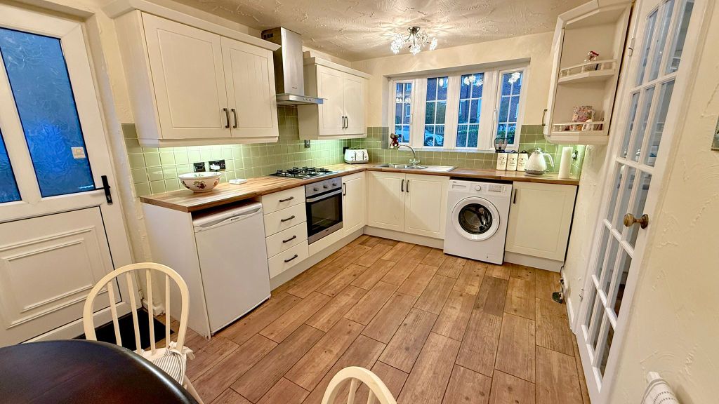 Property photo 2 of 12