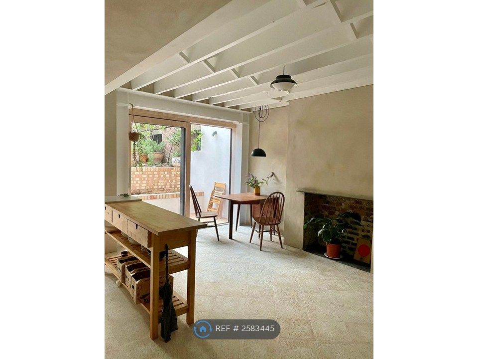 Property photo 1 of 8 Living Dining Kitchen